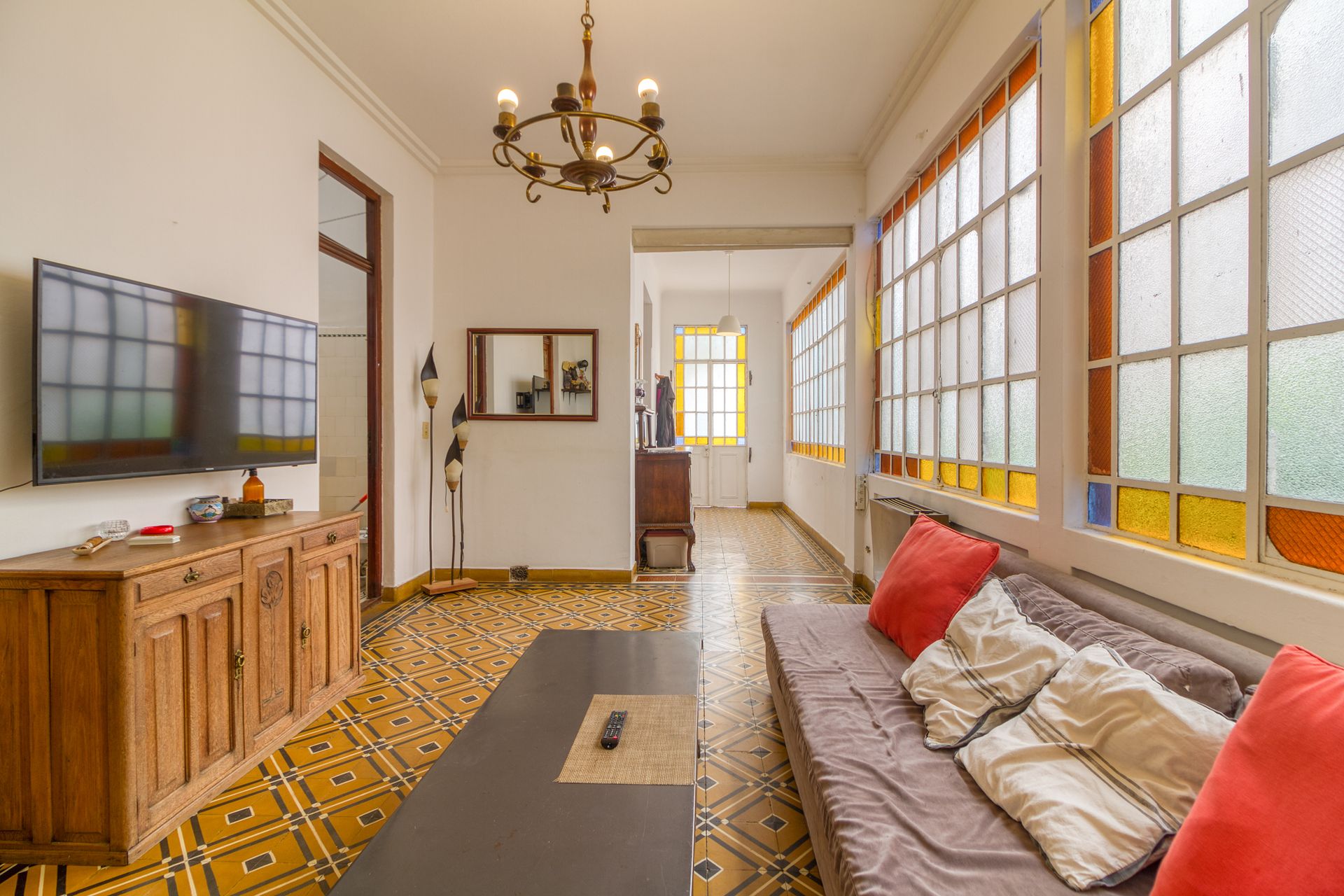 CASA MUTIFAMILIAR VENTA BECCAR LOTE PROPIO 240m2