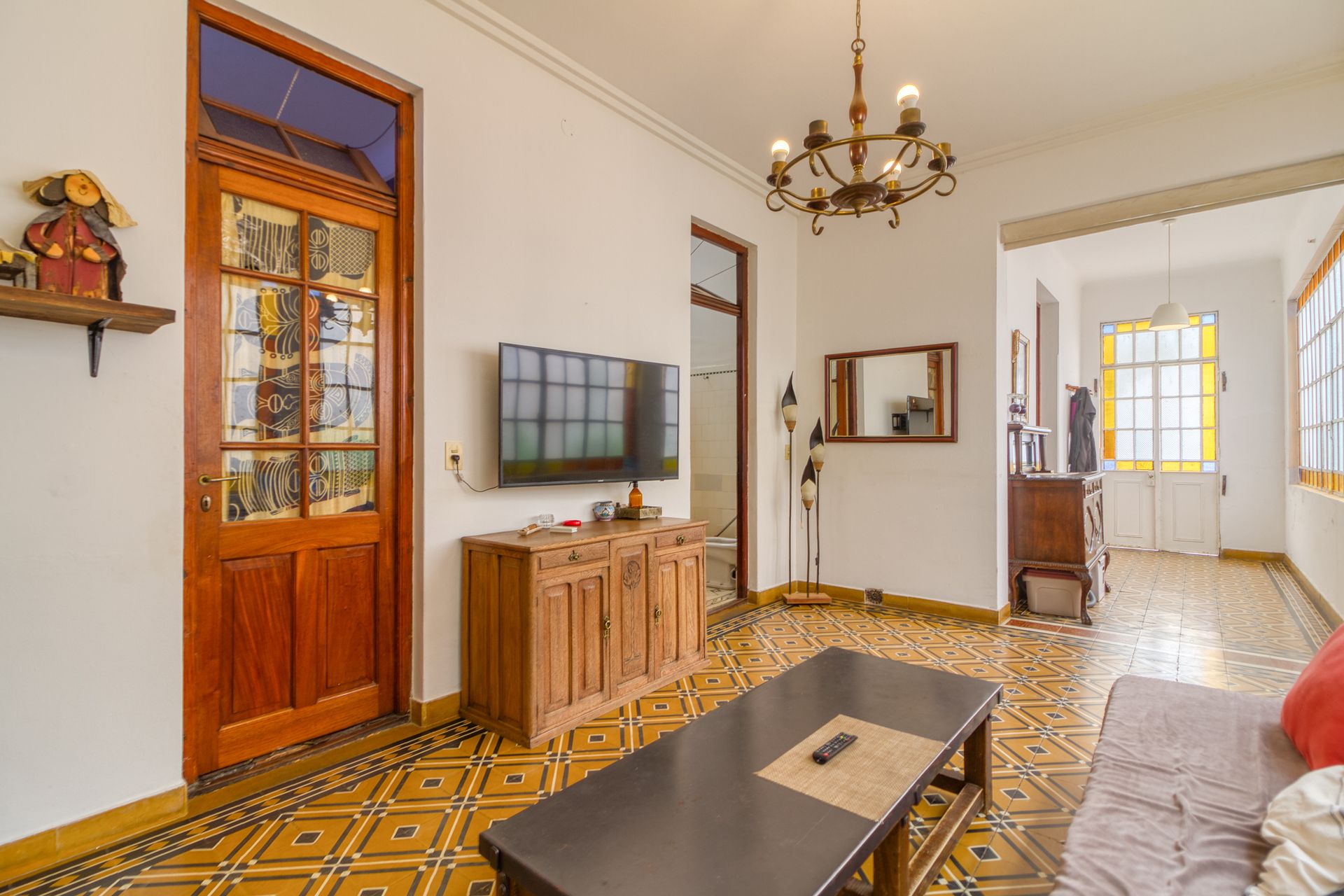 CASA MUTIFAMILIAR VENTA BECCAR LOTE PROPIO 240m2