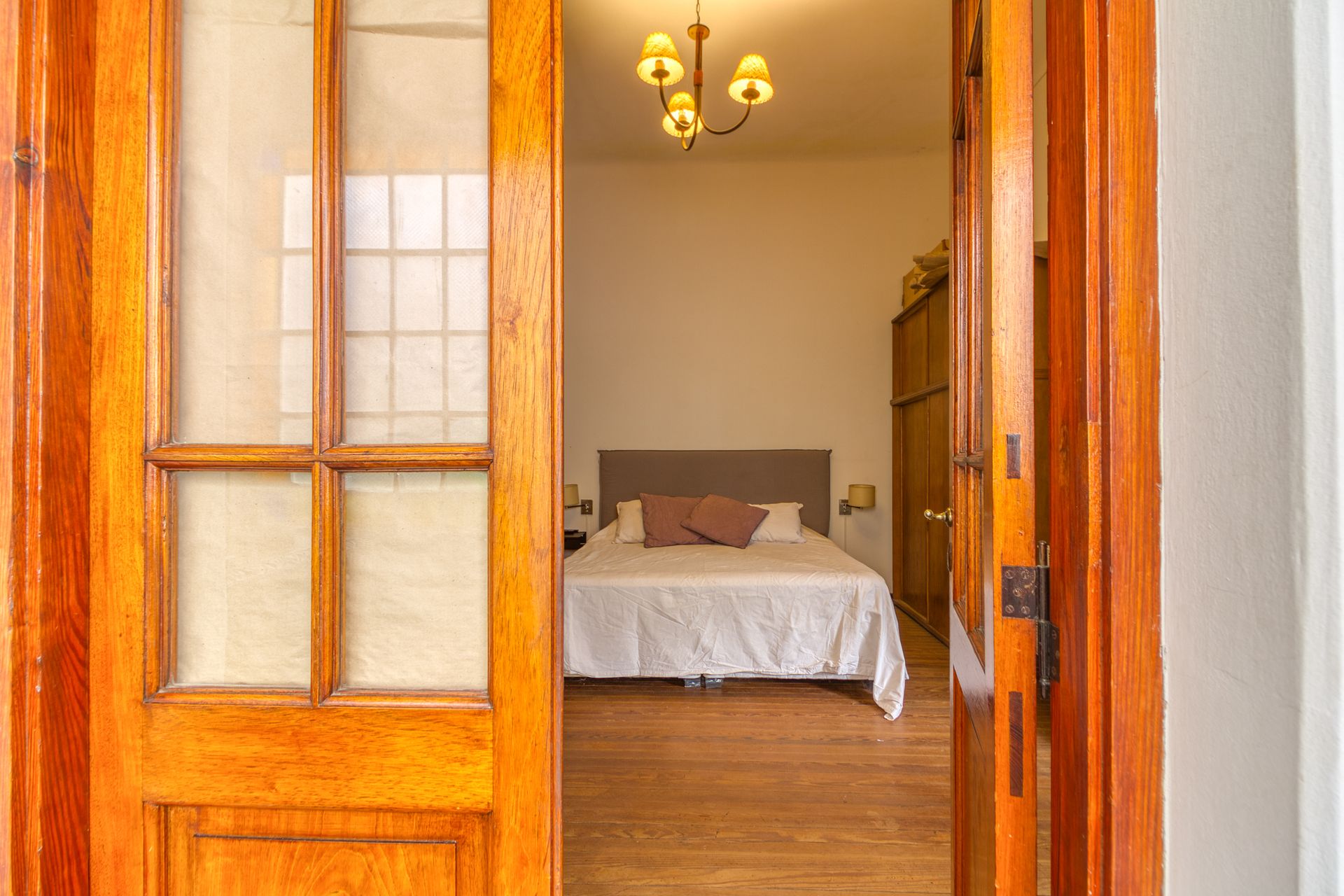 CASA MUTIFAMILIAR VENTA BECCAR LOTE PROPIO 240m2