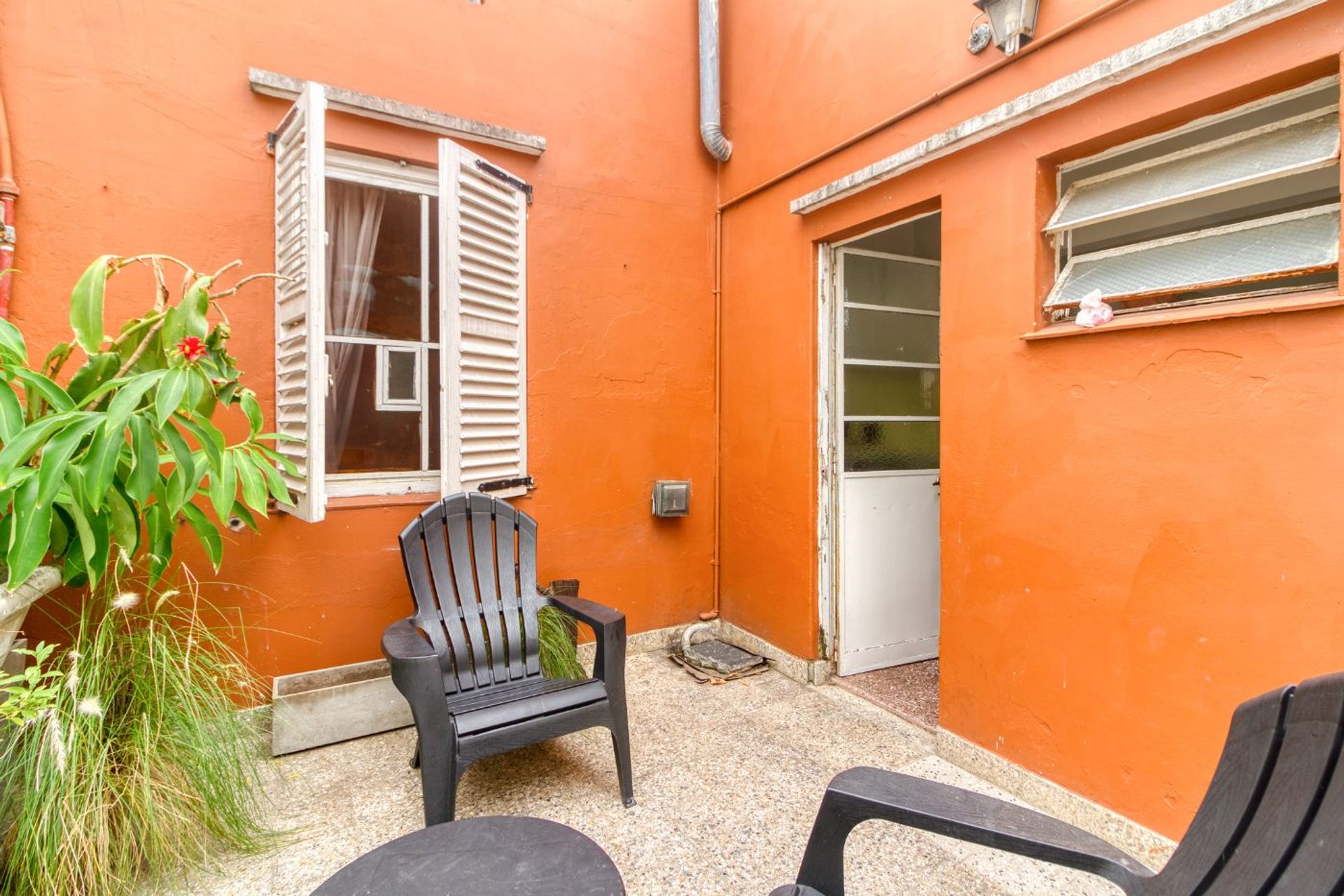 CASA MUTIFAMILIAR VENTA BECCAR LOTE PROPIO 240m2