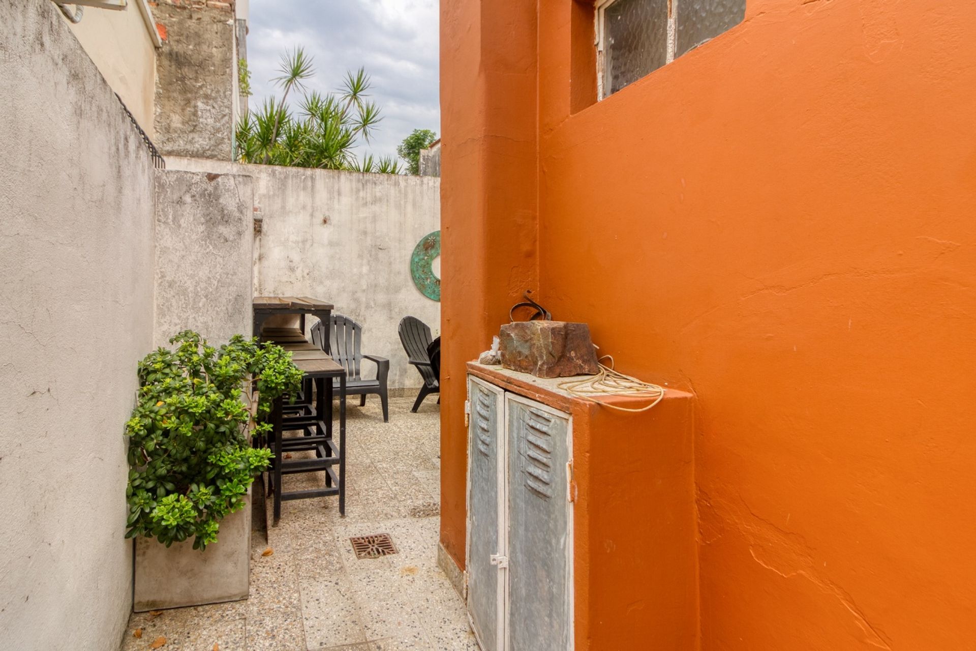 CASA MUTIFAMILIAR VENTA BECCAR LOTE PROPIO 240m2