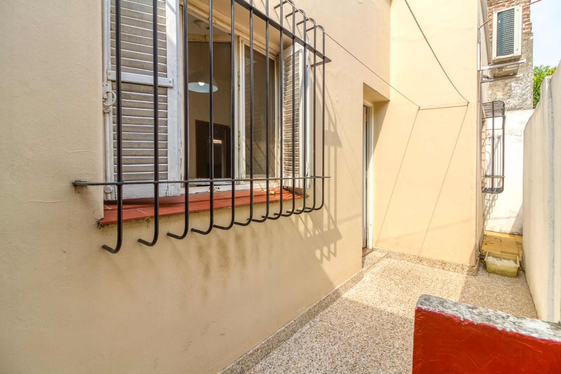 CASA MUTIFAMILIAR VENTA BECCAR LOTE PROPIO 240m2