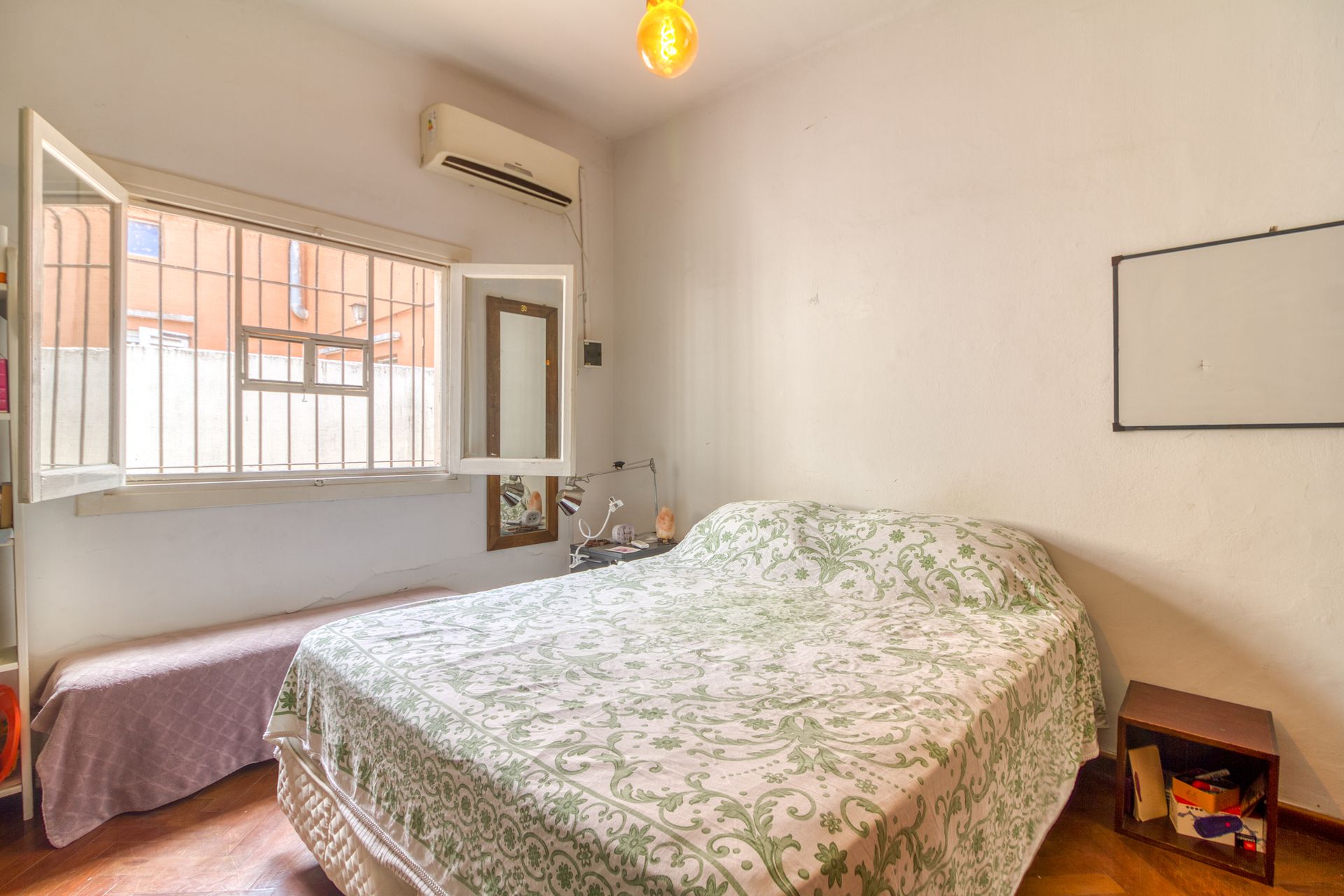 CASA MUTIFAMILIAR VENTA BECCAR LOTE PROPIO 240m2