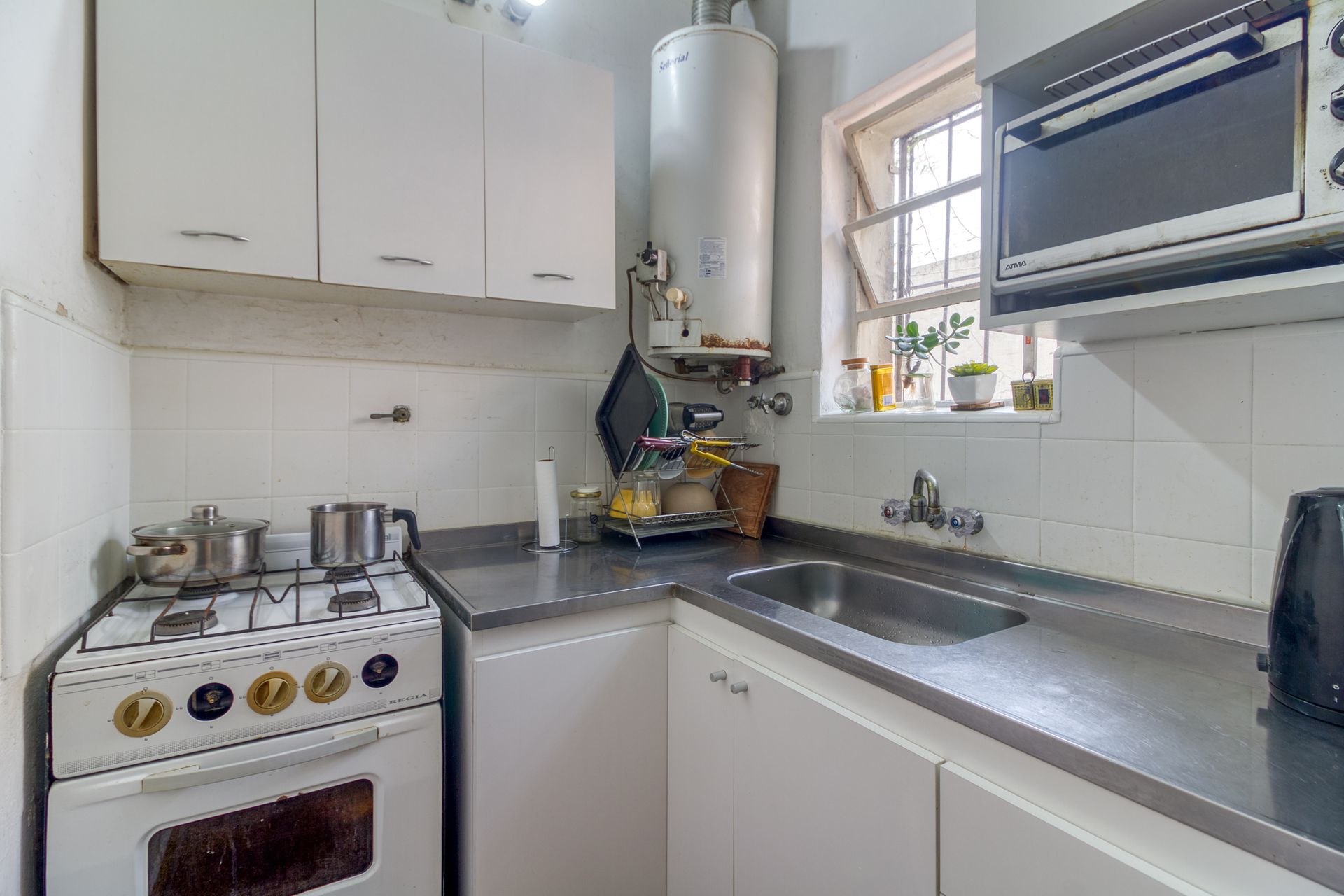 CASA MUTIFAMILIAR VENTA BECCAR LOTE PROPIO 240m2