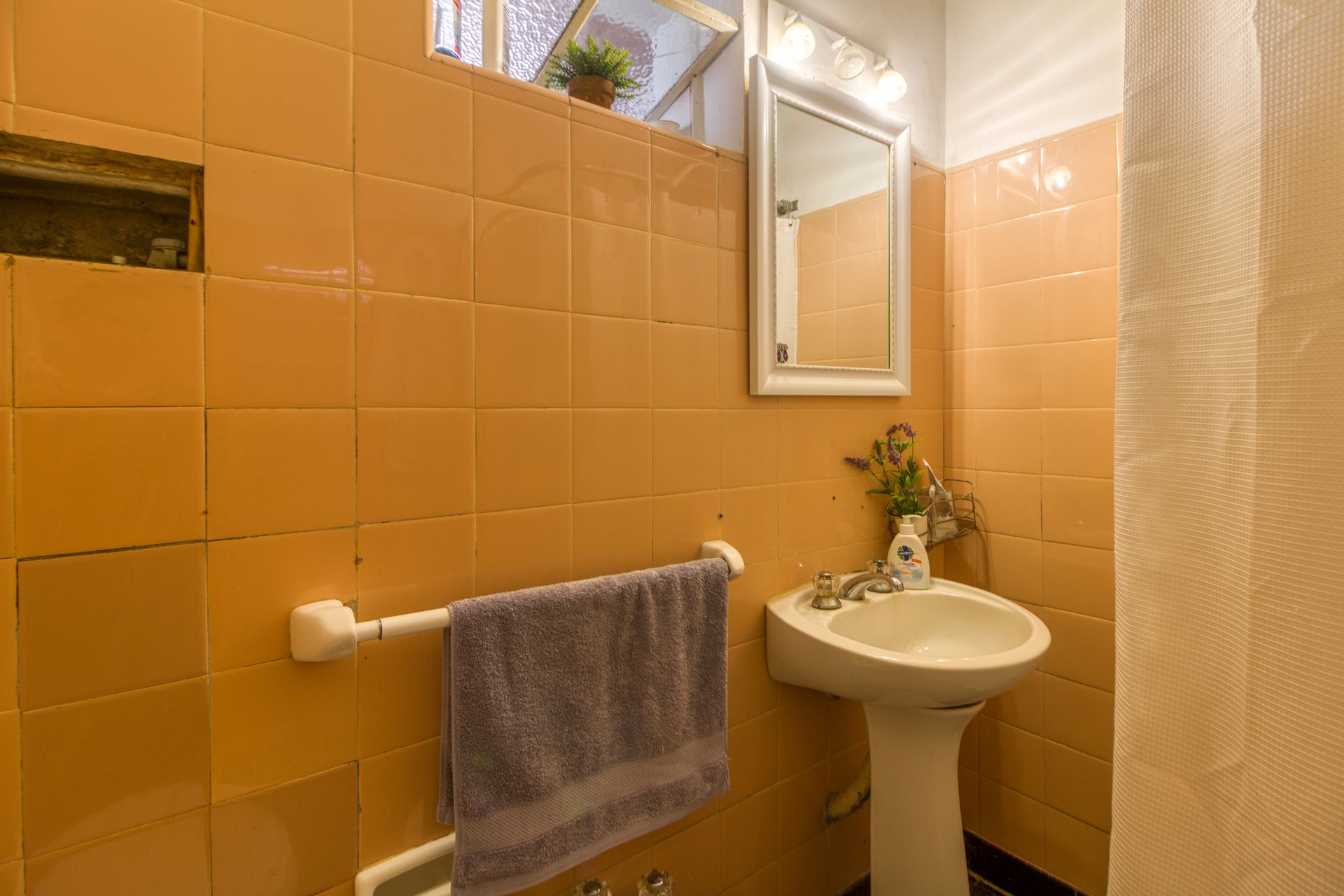 CASA MUTIFAMILIAR VENTA BECCAR LOTE PROPIO 240m2