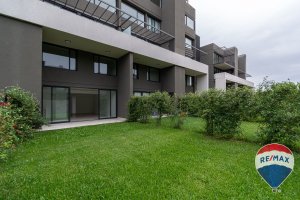 Beccar Central: 3-room duplex with park