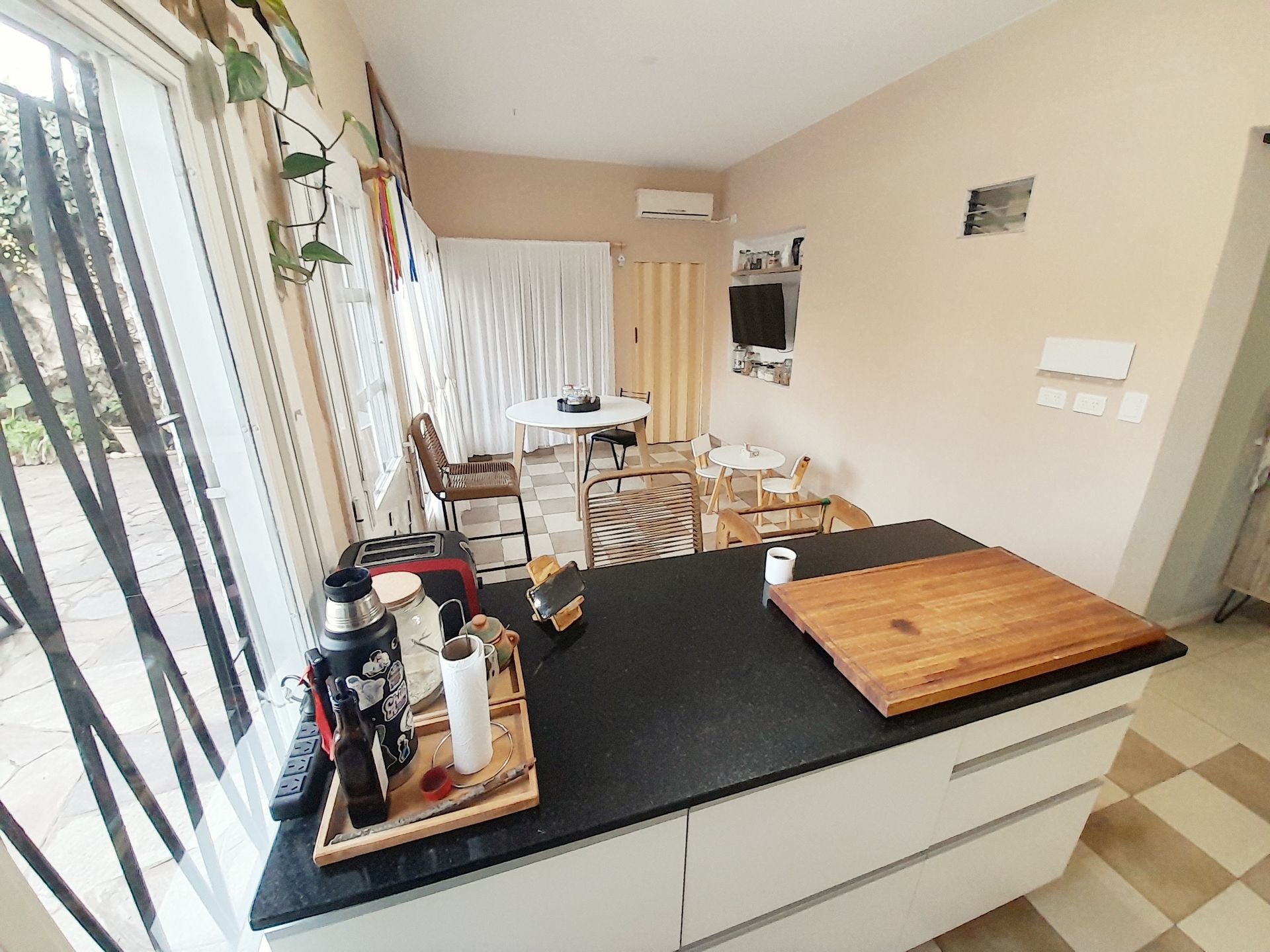 PH 3amb. Venta en Boulogne c/amplio Patio y Jardín