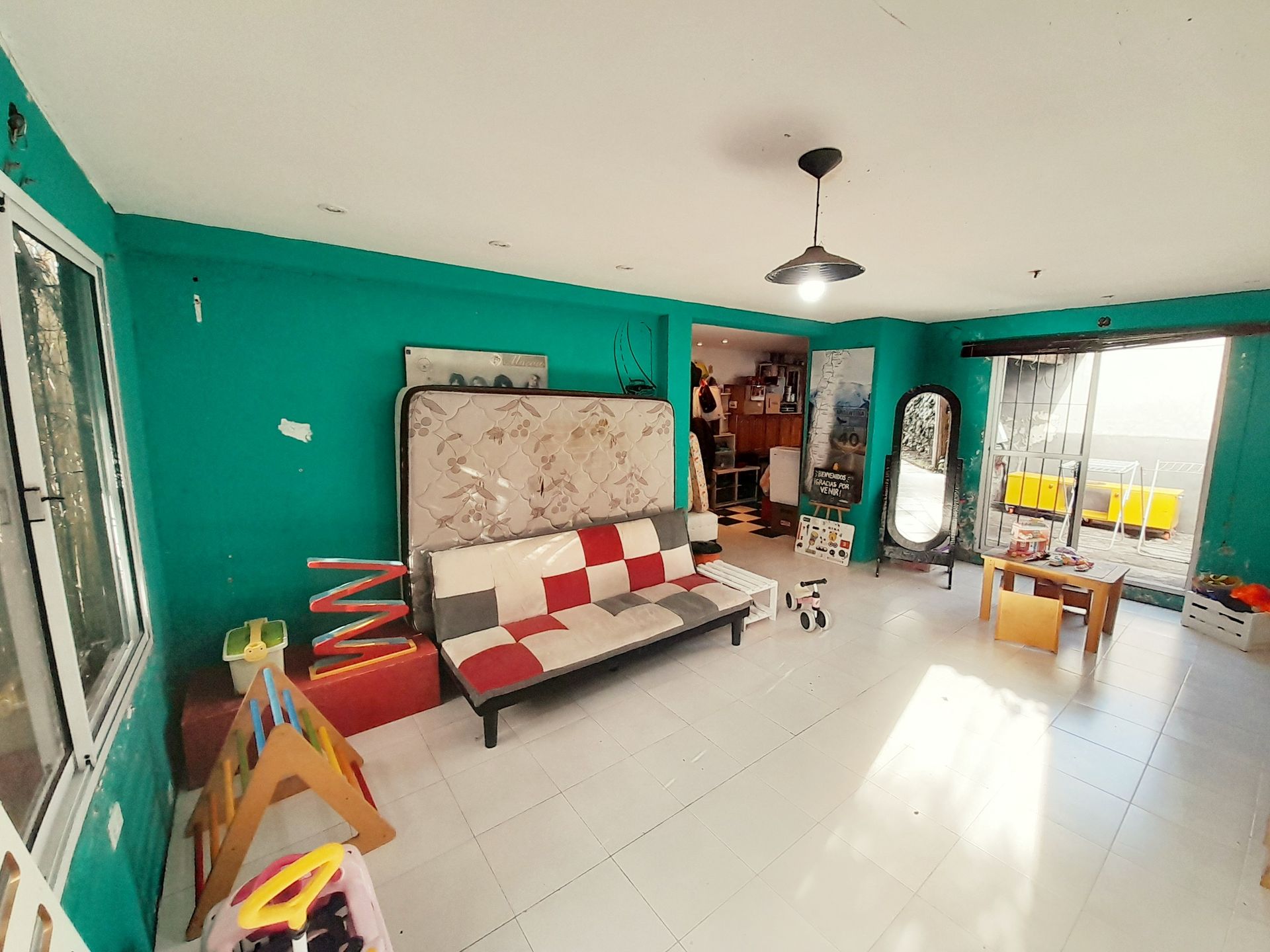 PH 3amb. Venta en Boulogne c/amplio Patio y Jardín