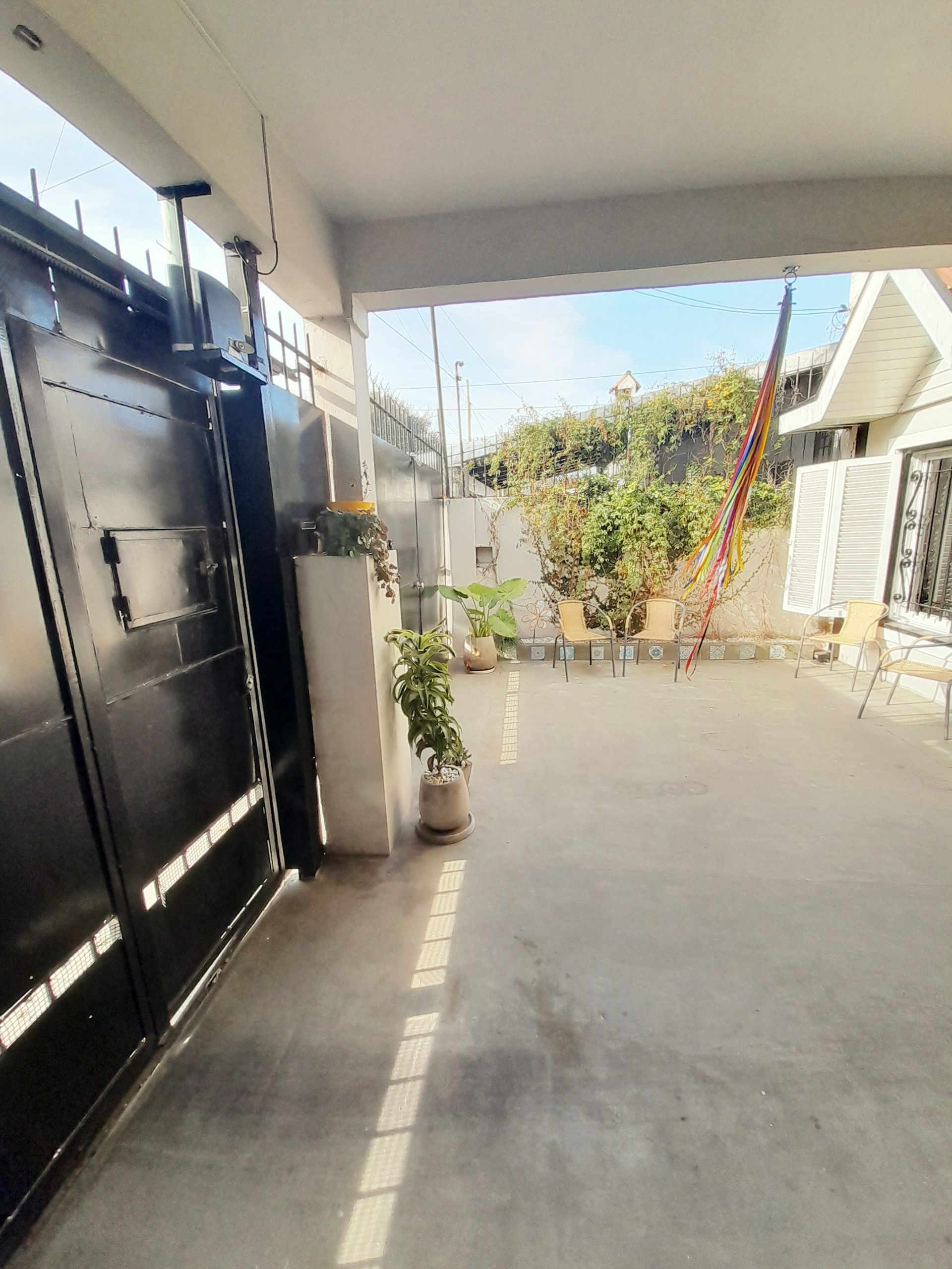 PH 3amb. Venta en Boulogne c/amplio Patio y Jardín