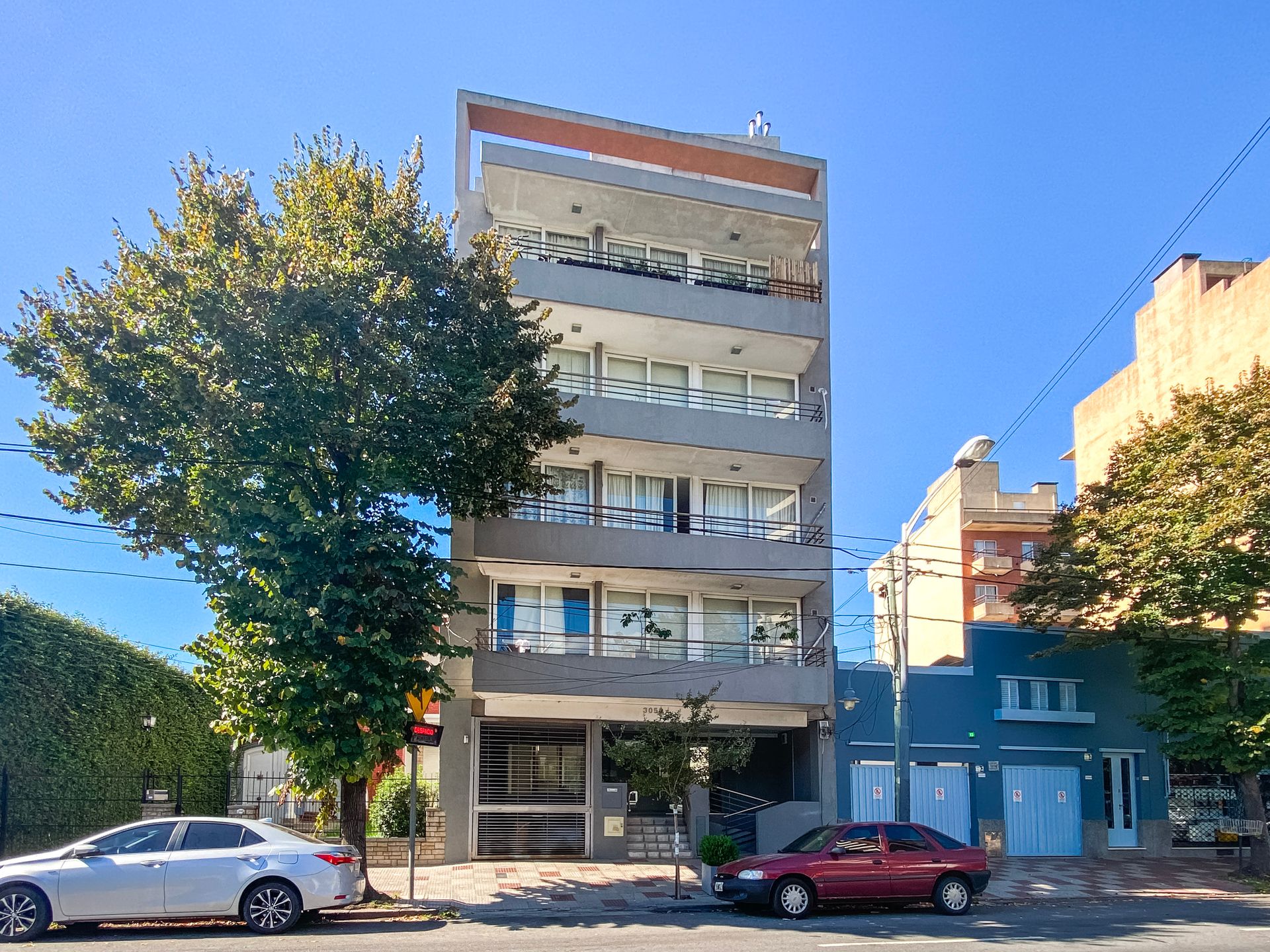Venta Departamento 2 Amb Con 2 Cocheras Victoria