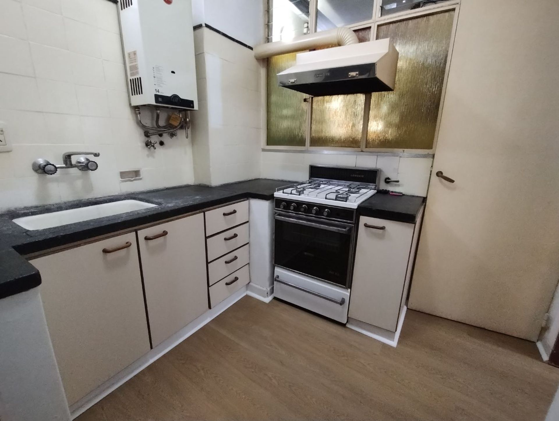 Venta departamento de 4 ambientes en Beccar