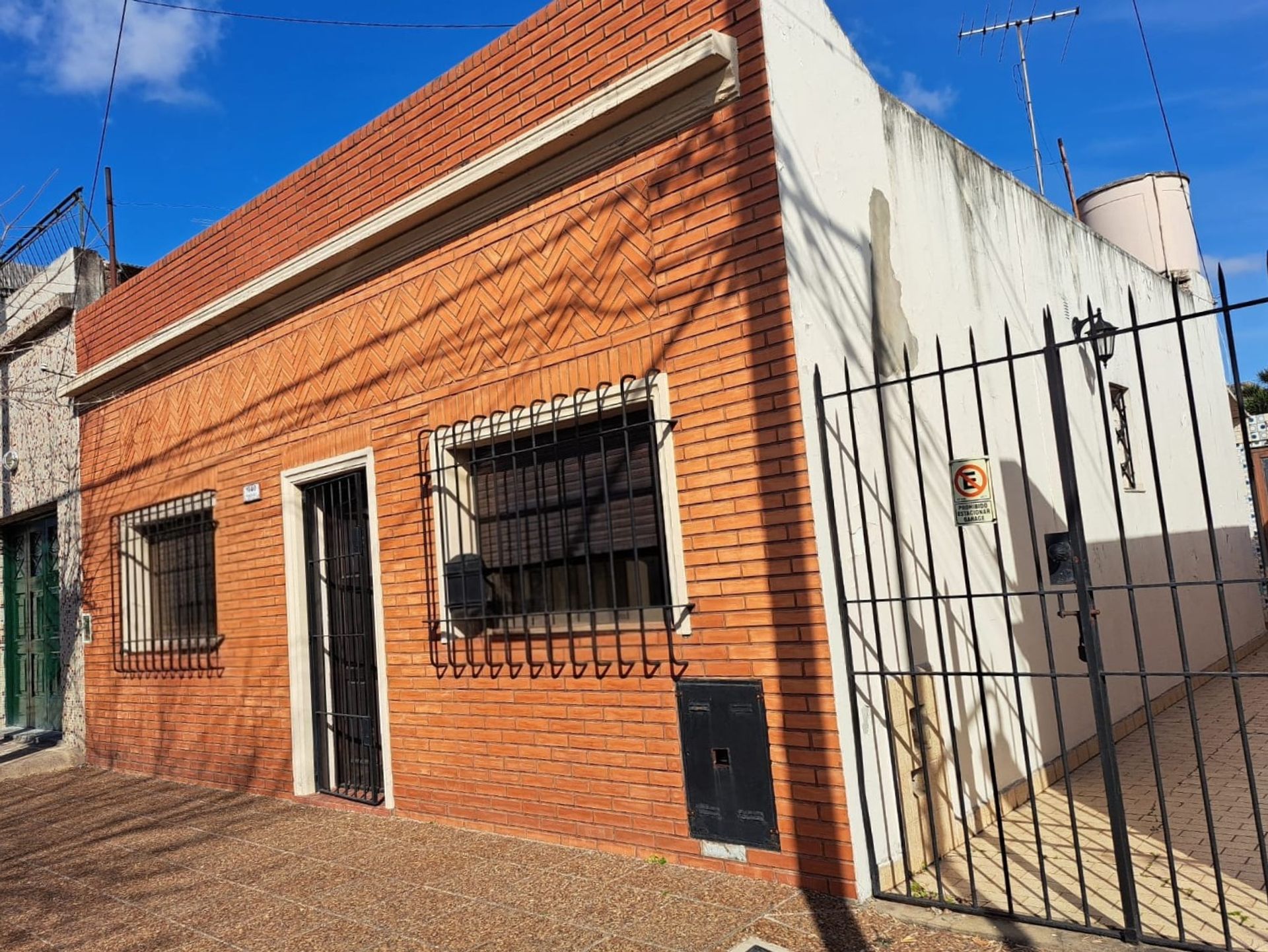 Casa 3 Amb En Venta En Béccar Con Jardín Y Terraza