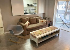 For Sale: Very Bright 3-Room Apartment with Balcony