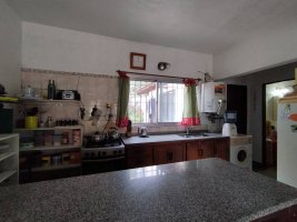 Venta Casa Con Local San Isidro