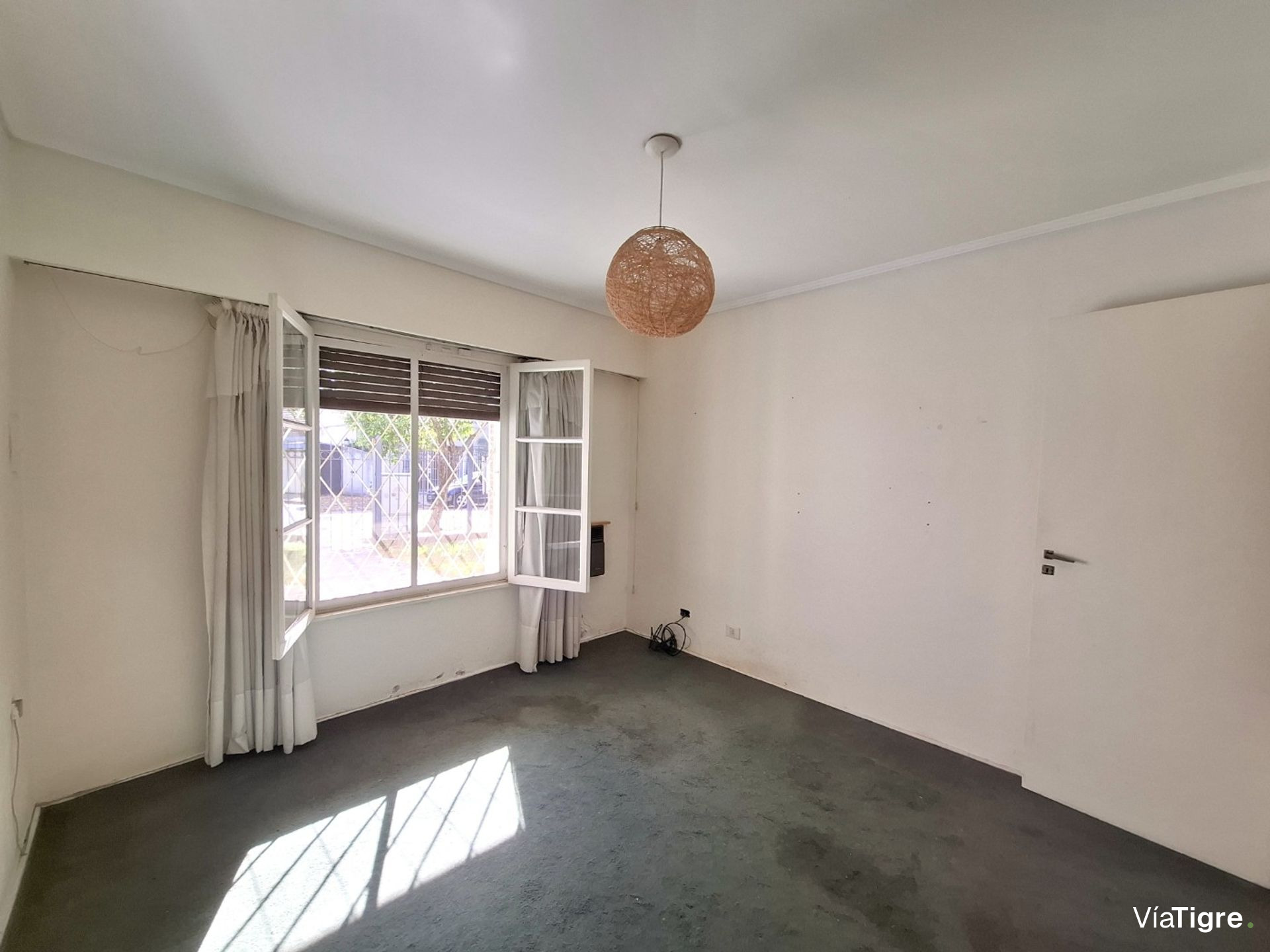 Casa 4 amb Venta Olivos c/jardín coch bien ubicada