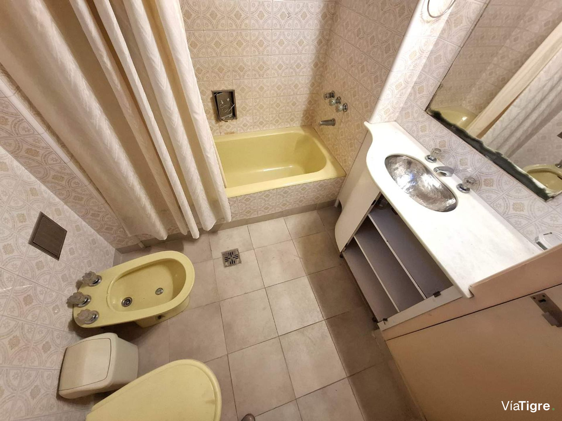 Casa 4 amb Venta Olivos c/jardín coch bien ubicada