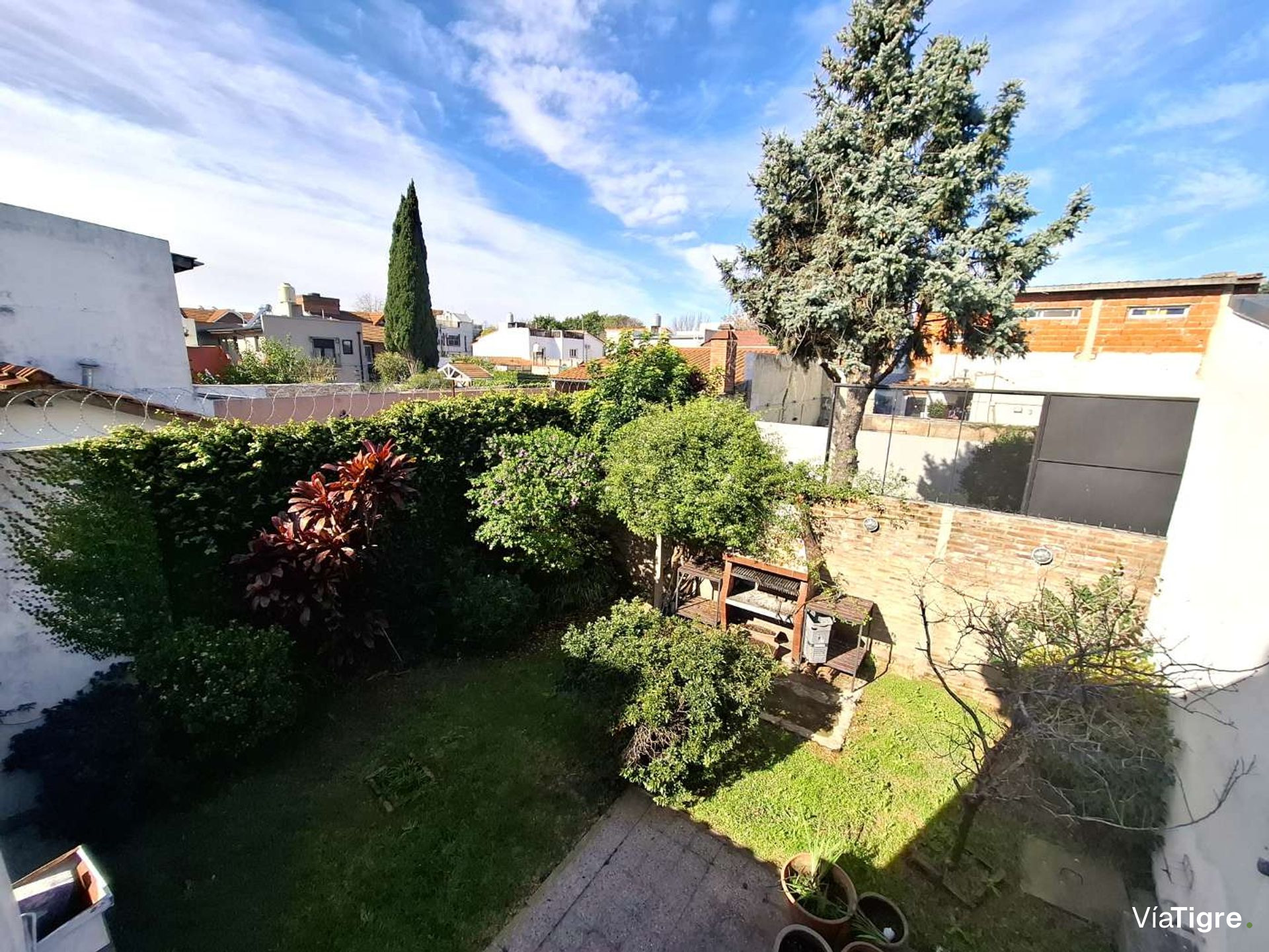 Casa 4 amb Venta Olivos c/jardín coch bien ubicada