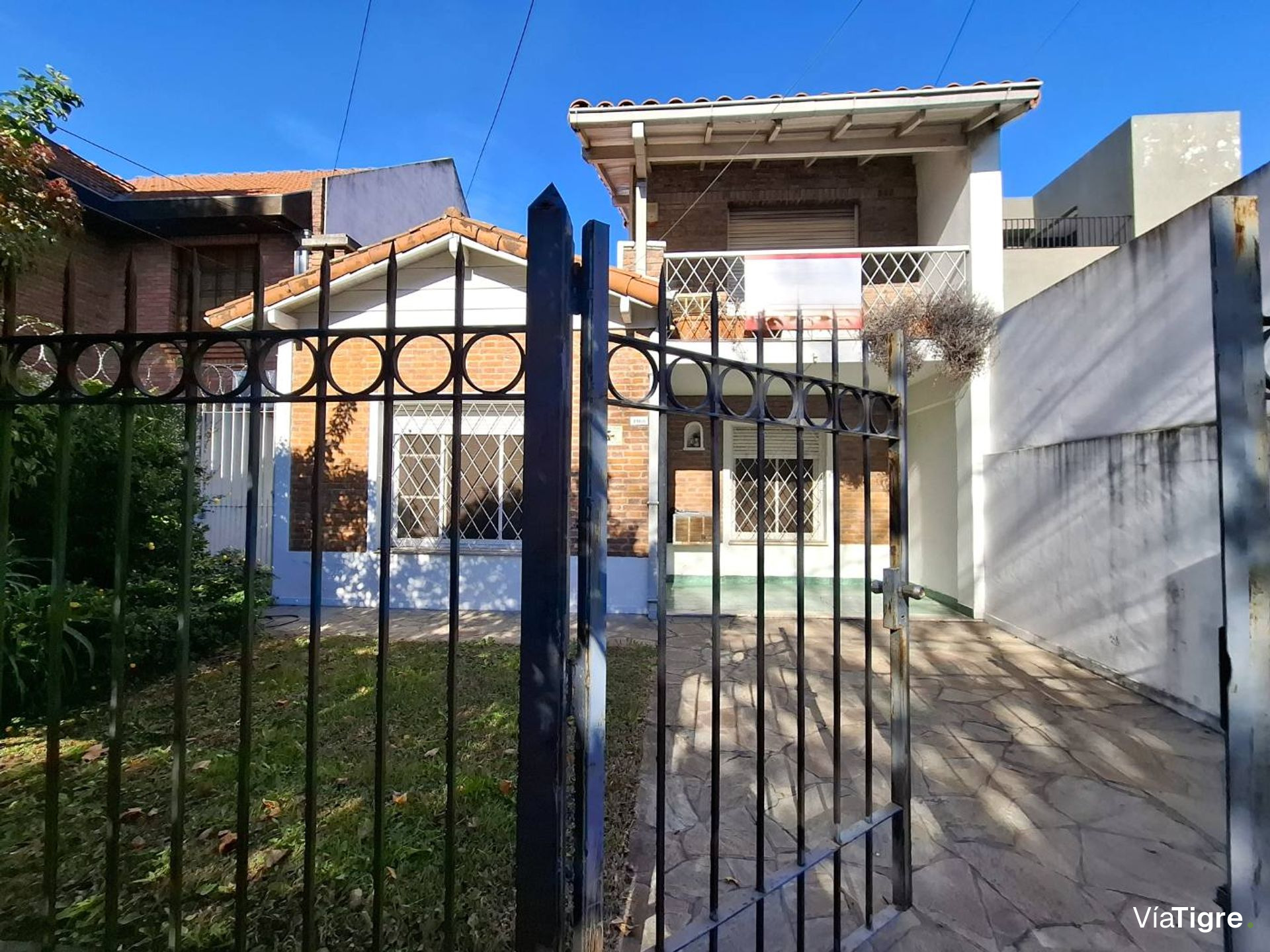 Casa 4 amb Venta Olivos c/jardín coch bien ubicada