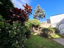 4-room house for sale at Venta Olivos with garden and garage, well located