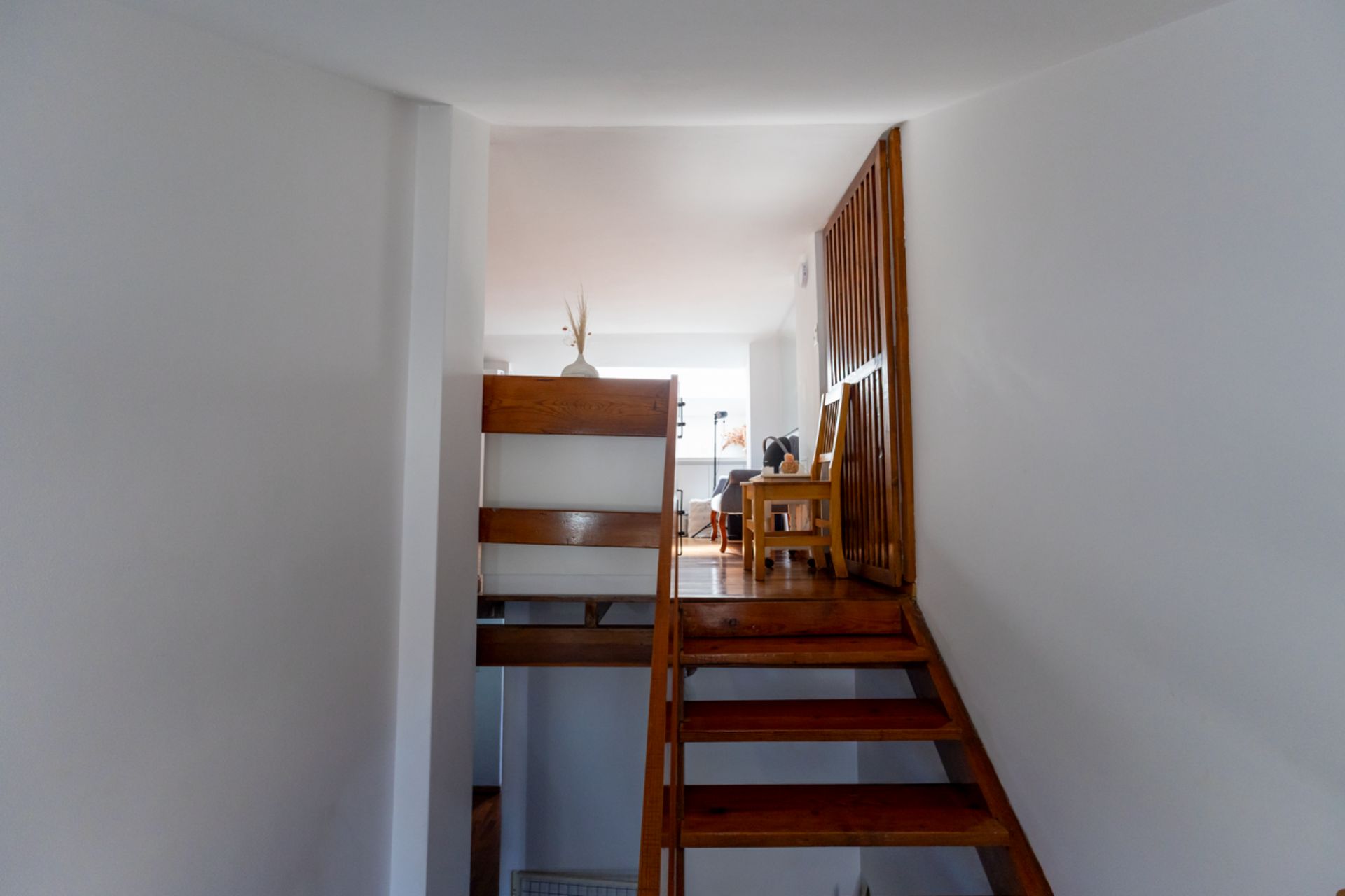 Dúplex de 4 amb. jardin, pileta y quincho - OLIVOS