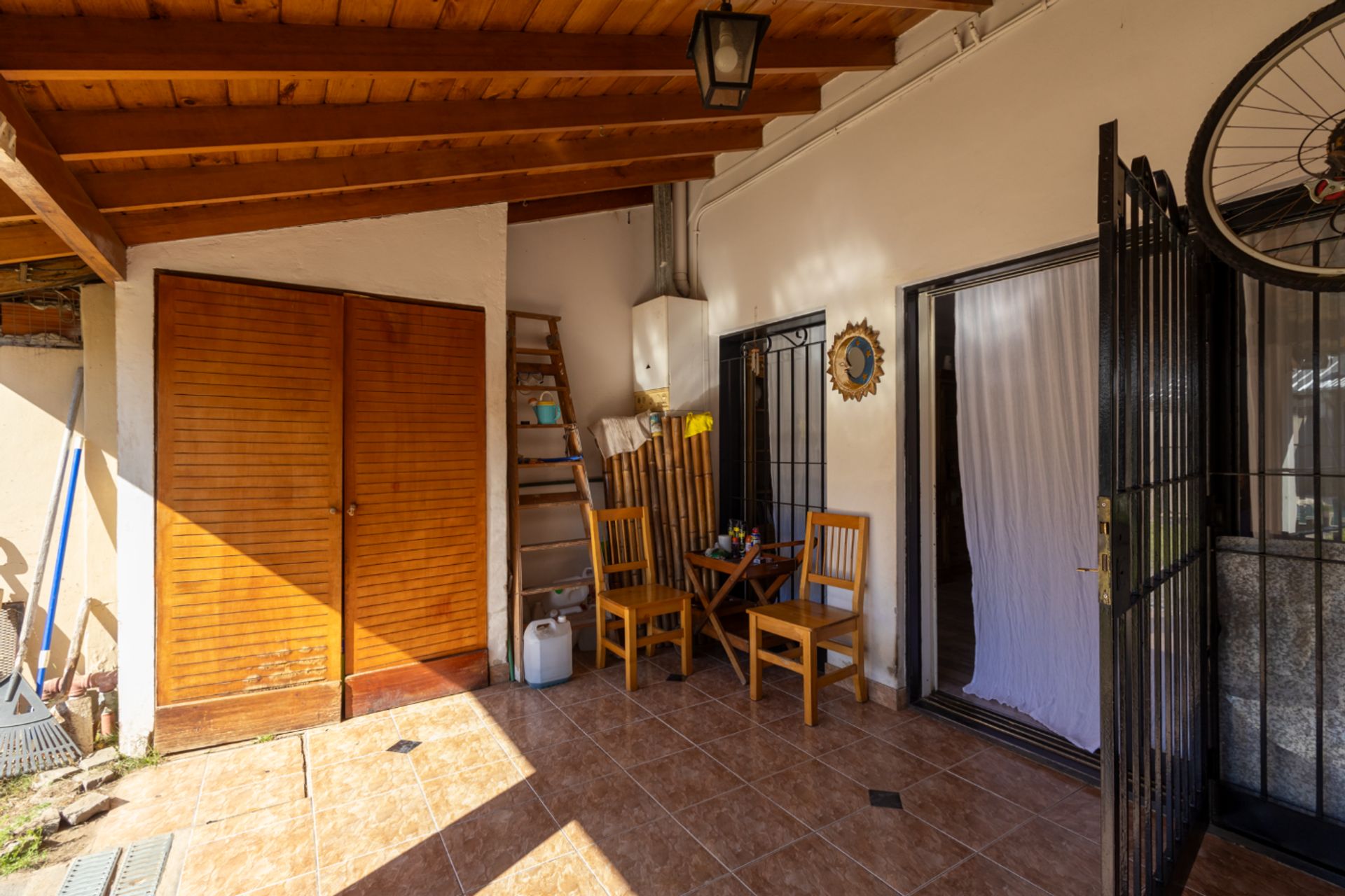 Dúplex de 4 amb. jardin, pileta y quincho - OLIVOS