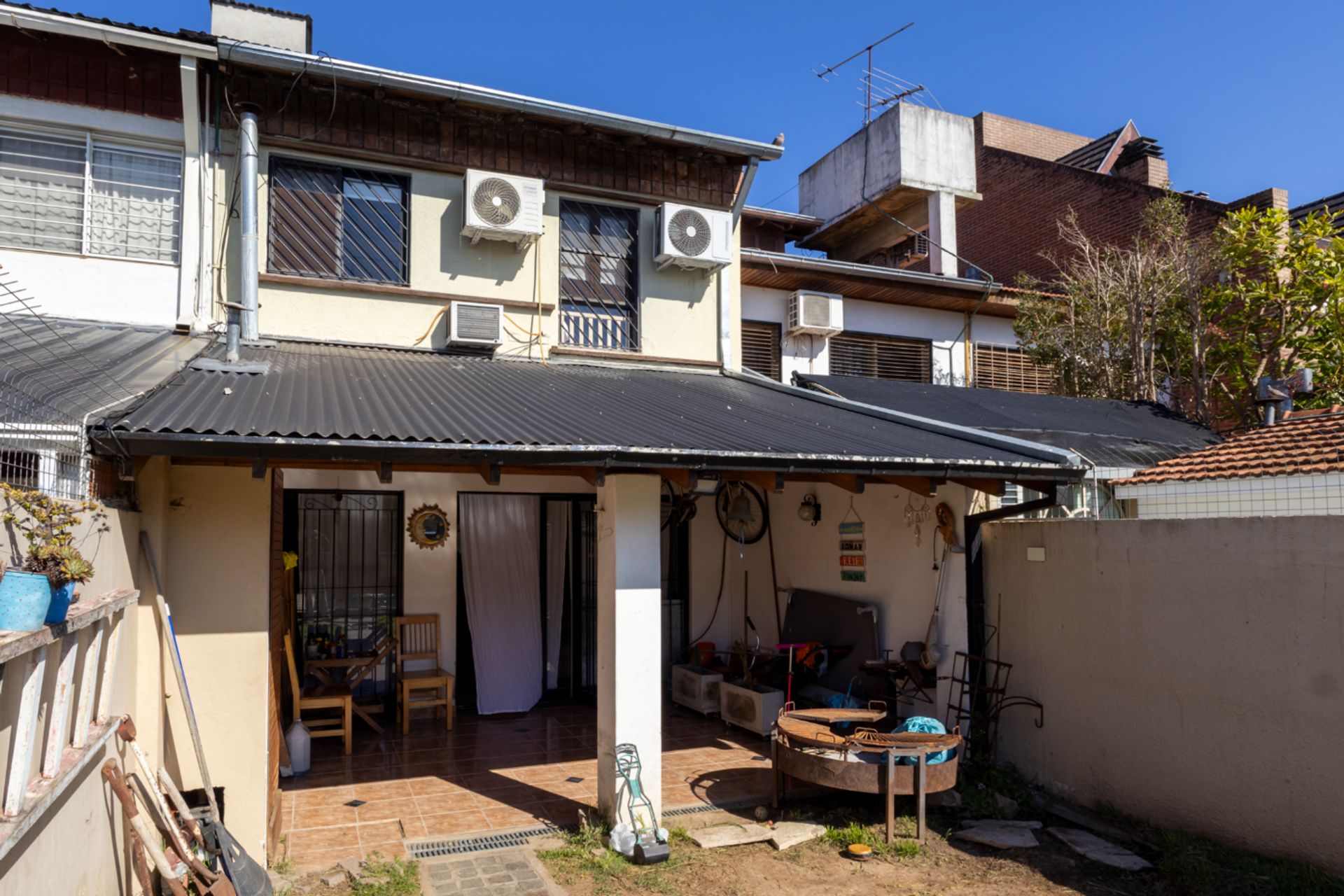 Dúplex de 4 amb. jardin, pileta y quincho - OLIVOS