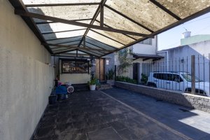Dúplex de 4 amb. jardin, pileta y quincho - OLIVOS