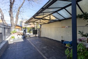 Dúplex de 4 amb. jardin, pileta y quincho - OLIVOS