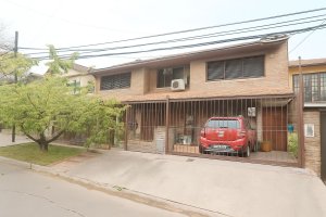 Gran casa en venta a pasos del hipódromo