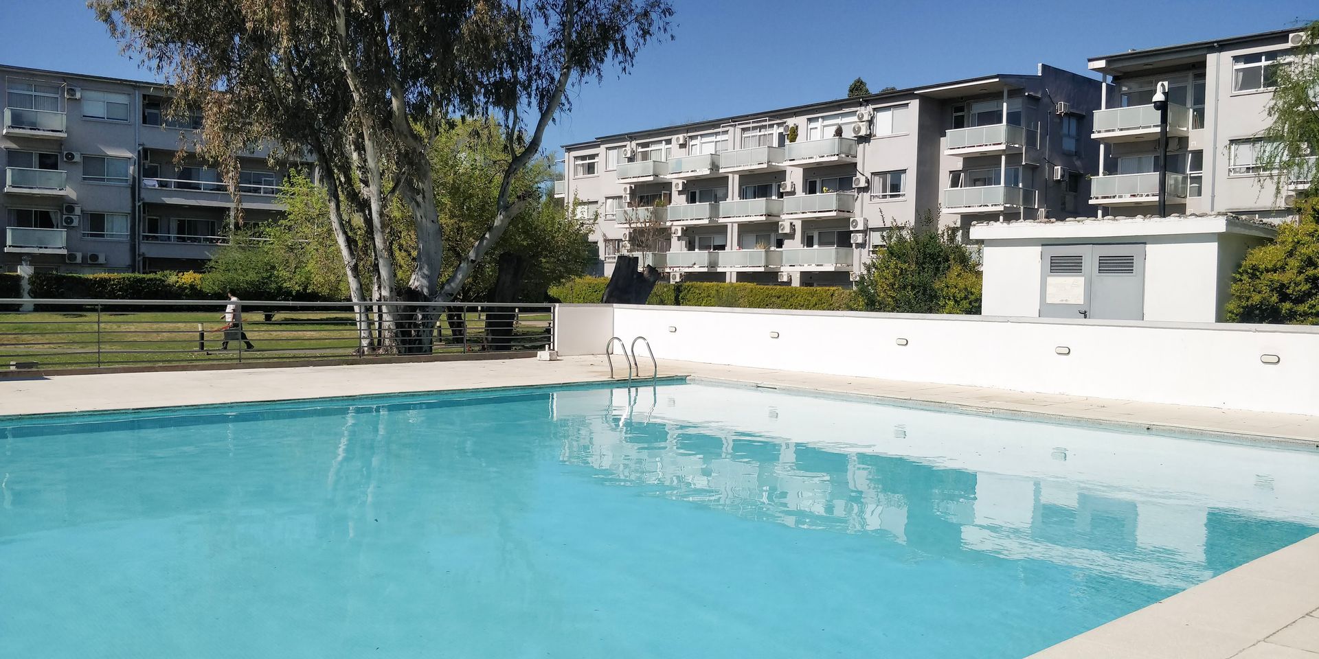 Venta departamento PB 4 ambientes Complejo La Mora