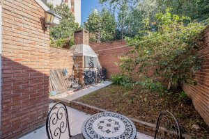 Exclusive Duplex House, Garden and Grill