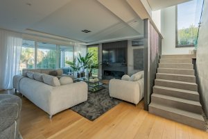 Rental of a Bright Furnished House on the Yacht