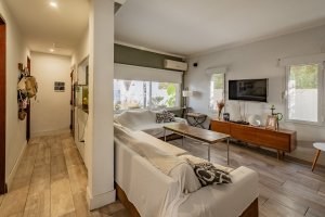 House on own lot - Munro