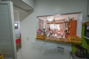 House for Sale 4 Rooms Florida Norte with Terrace and Quincho