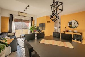 Sale 2-Room Apartment with Separate Kitchen, Credit