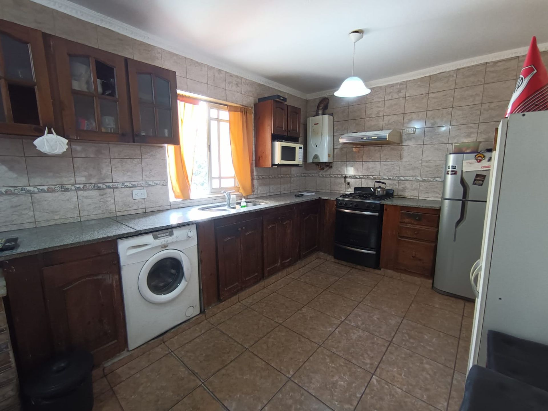 Venta CASA con LOCAL independiente