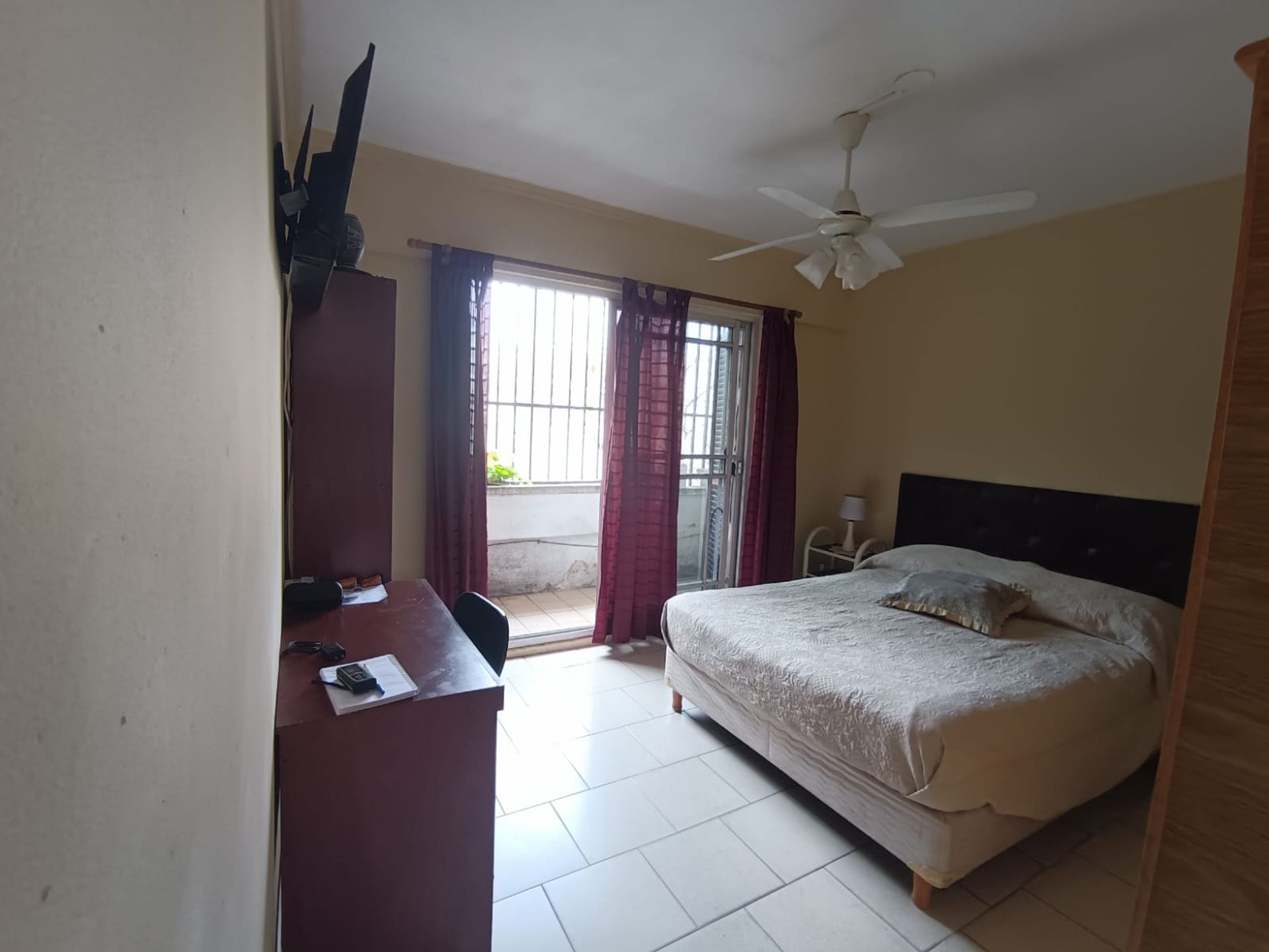 Venta CASA con LOCAL independiente