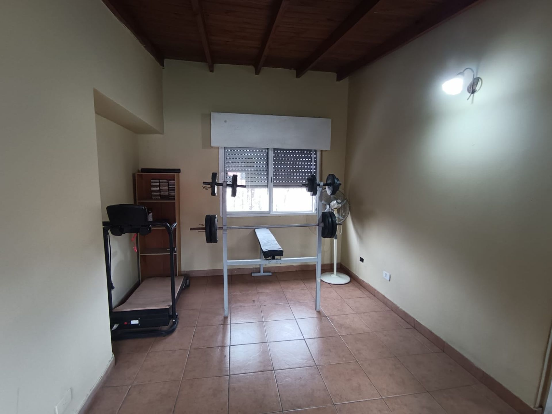 Venta CASA con LOCAL independiente