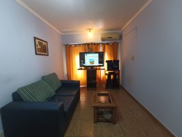 En Venta CASA familiar con LOCAL independiente