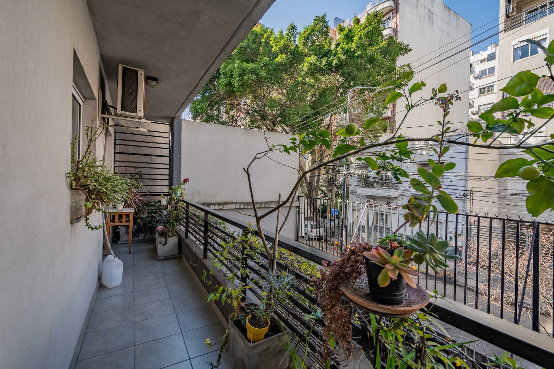 VENTA SEMIPISO DOS AMBIENTES DE 58m2 FLORIDA