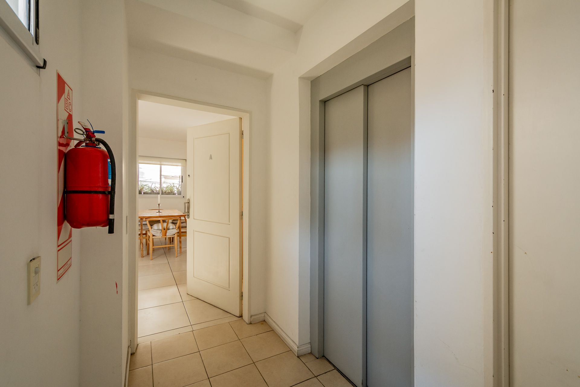 VENTA SEMIPISO DOS AMBIENTES DE 58m2 FLORIDA