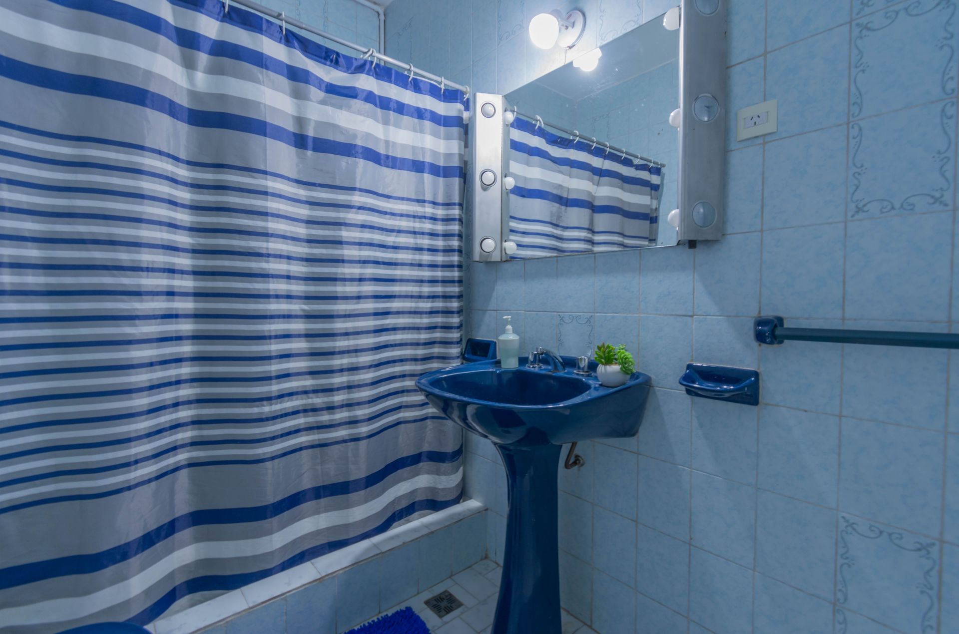 Casa En Venta Olivos 4 Amb + Casa Aux O Quincho