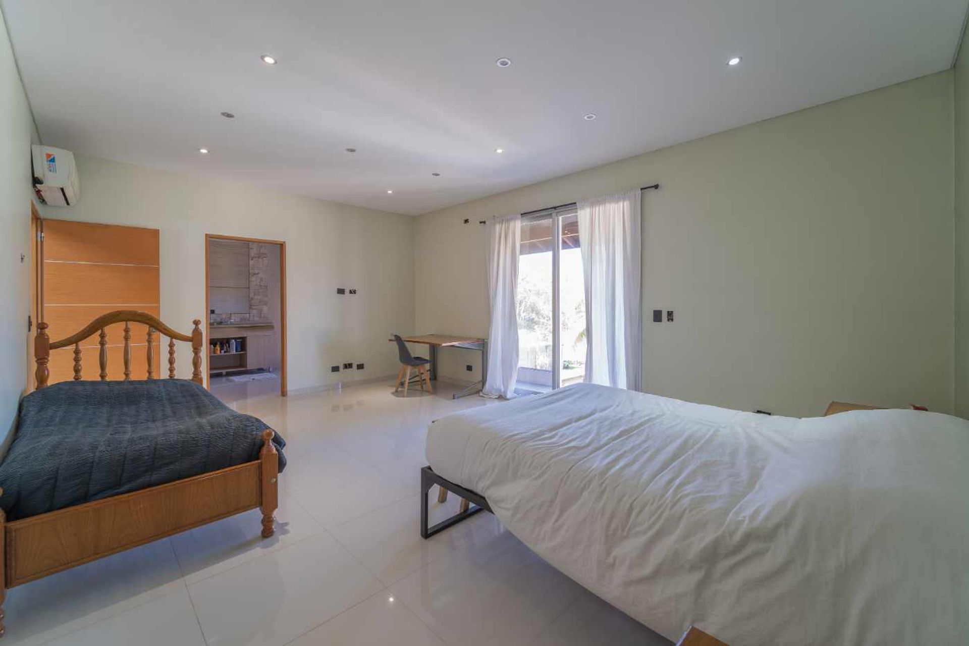 Venta Casa Altos De Pacheco 5 Amb. Jardín Pileta
