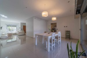 House for Sale: Altos De Pacheco, 5 Rooms, Garden Pool