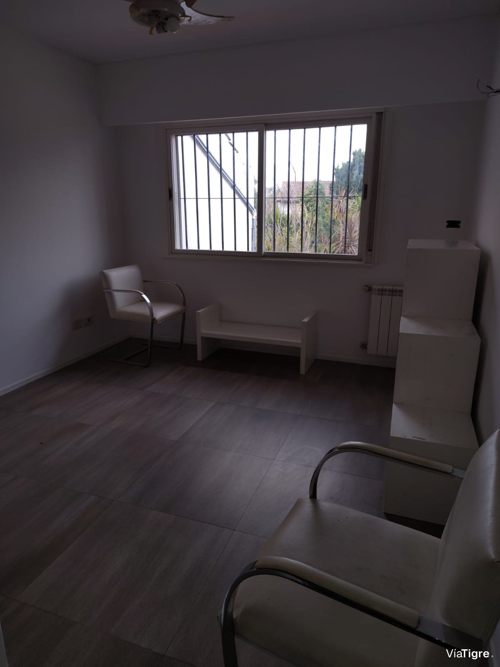 Espaciosa casa con jardín para disfrutar