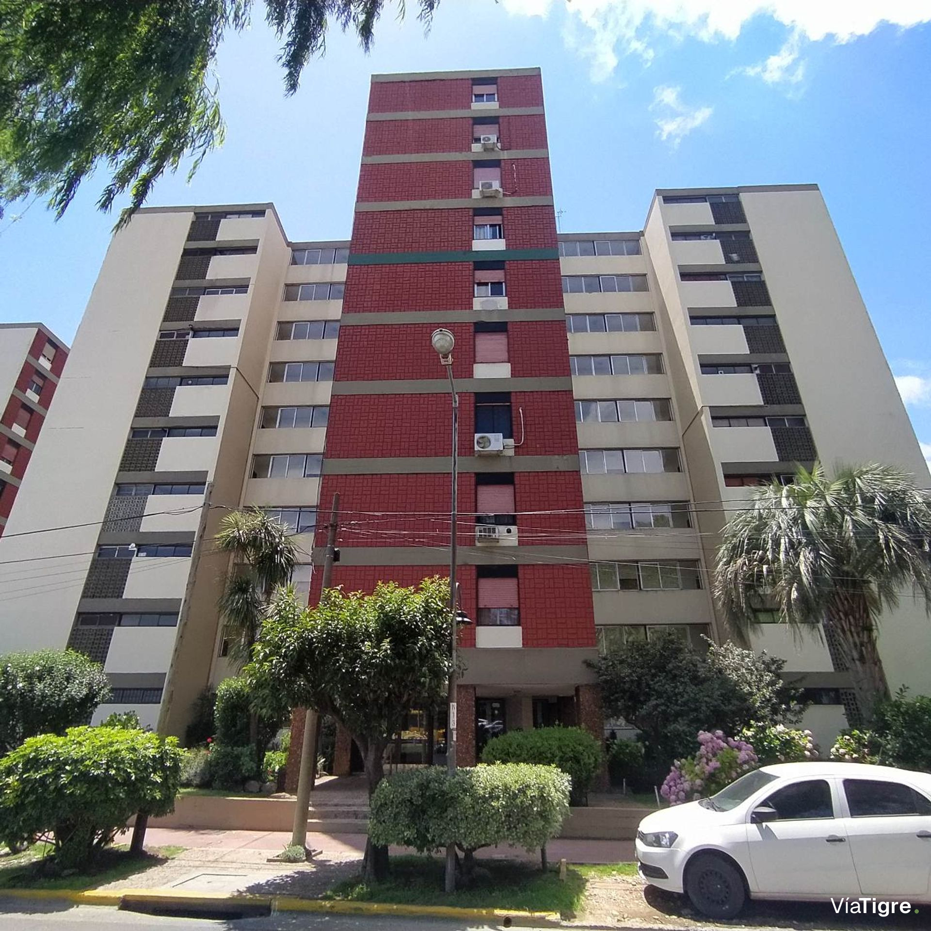 VENTA DPTO 3AMB sobre colectora Blas Parera Olivos