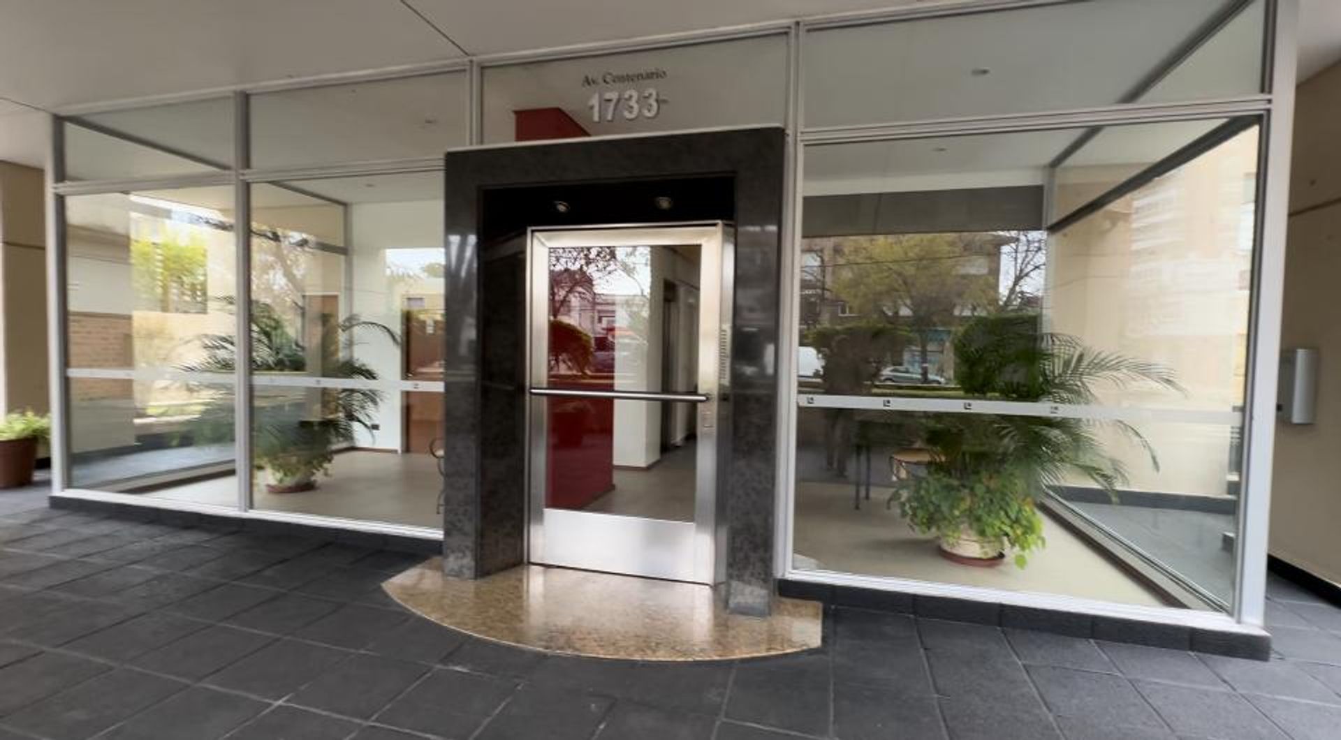 Venta Departamento, San Isidro - con Cochera