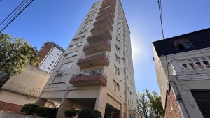 Venta Departamento, San Isidro - con Cochera