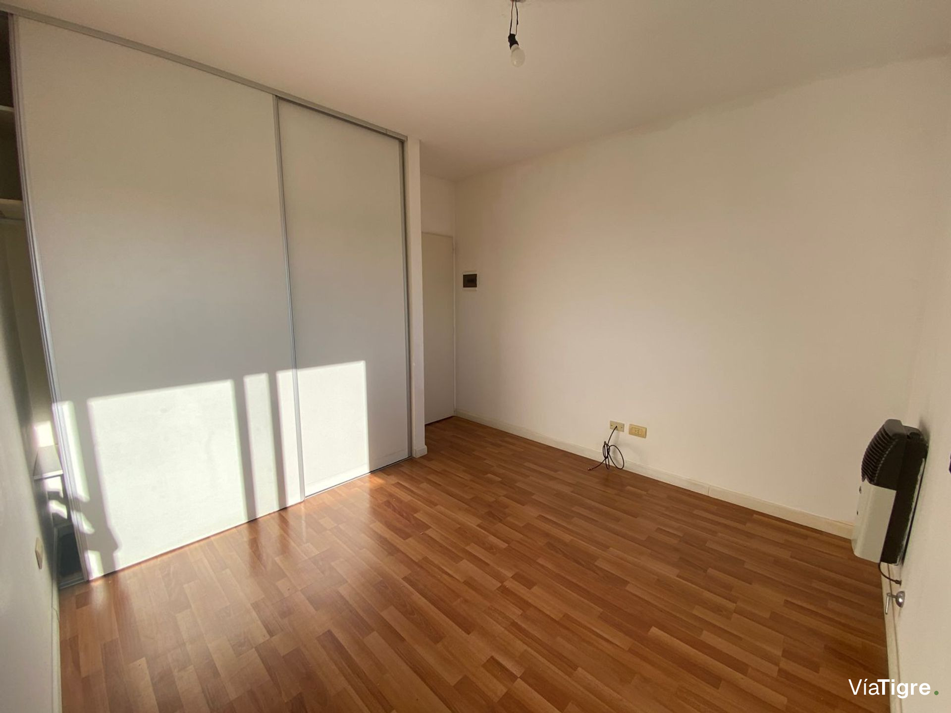 Venta Departamento 2 Ambientes MUY LUMINOSO