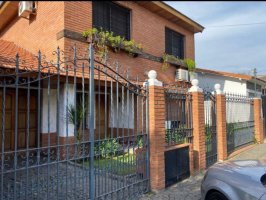 Casa En Venta En Lomas De San Isidro